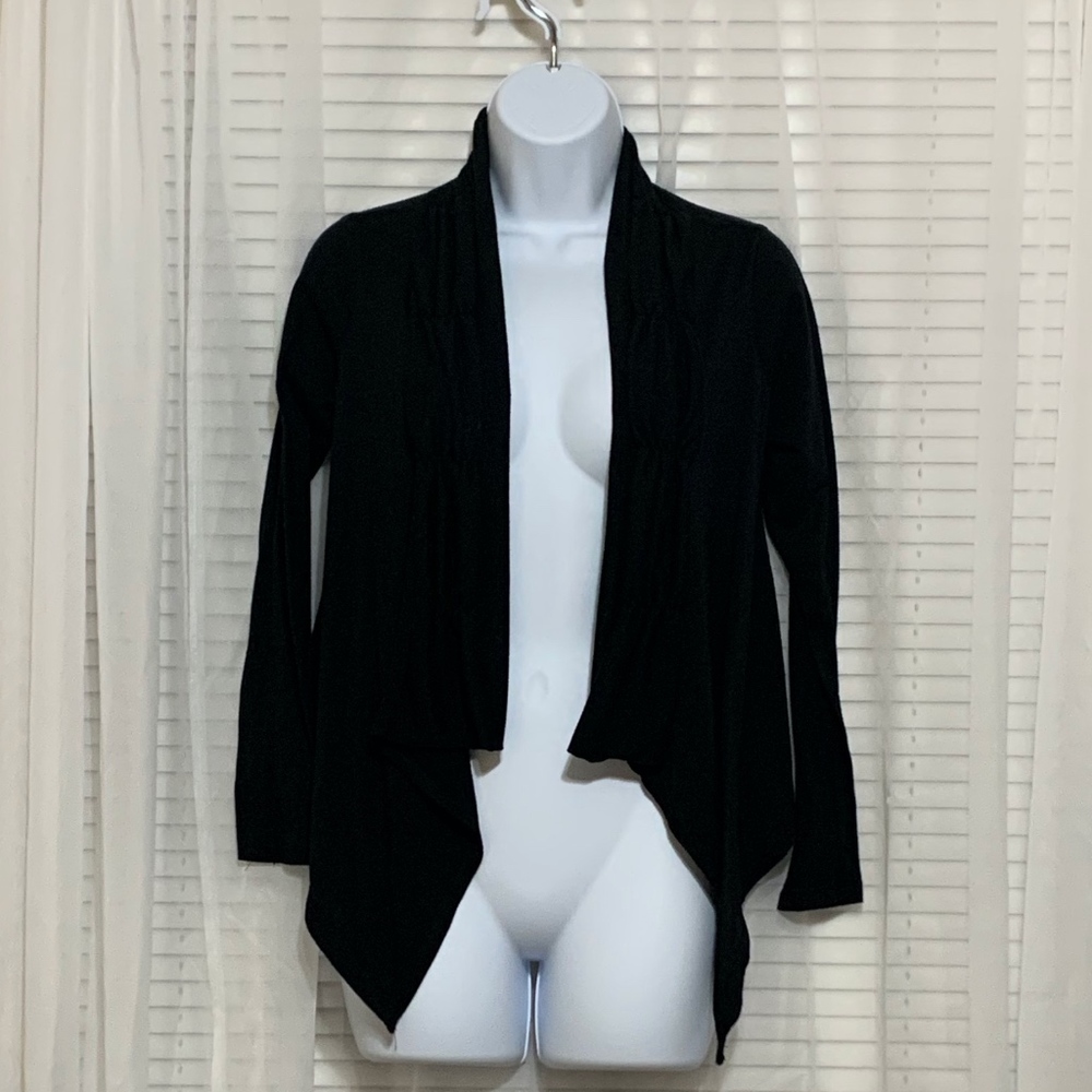 Black helium sweater
